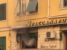 Via Eurialo: incendio alla pizzeria SpaccaNapoli